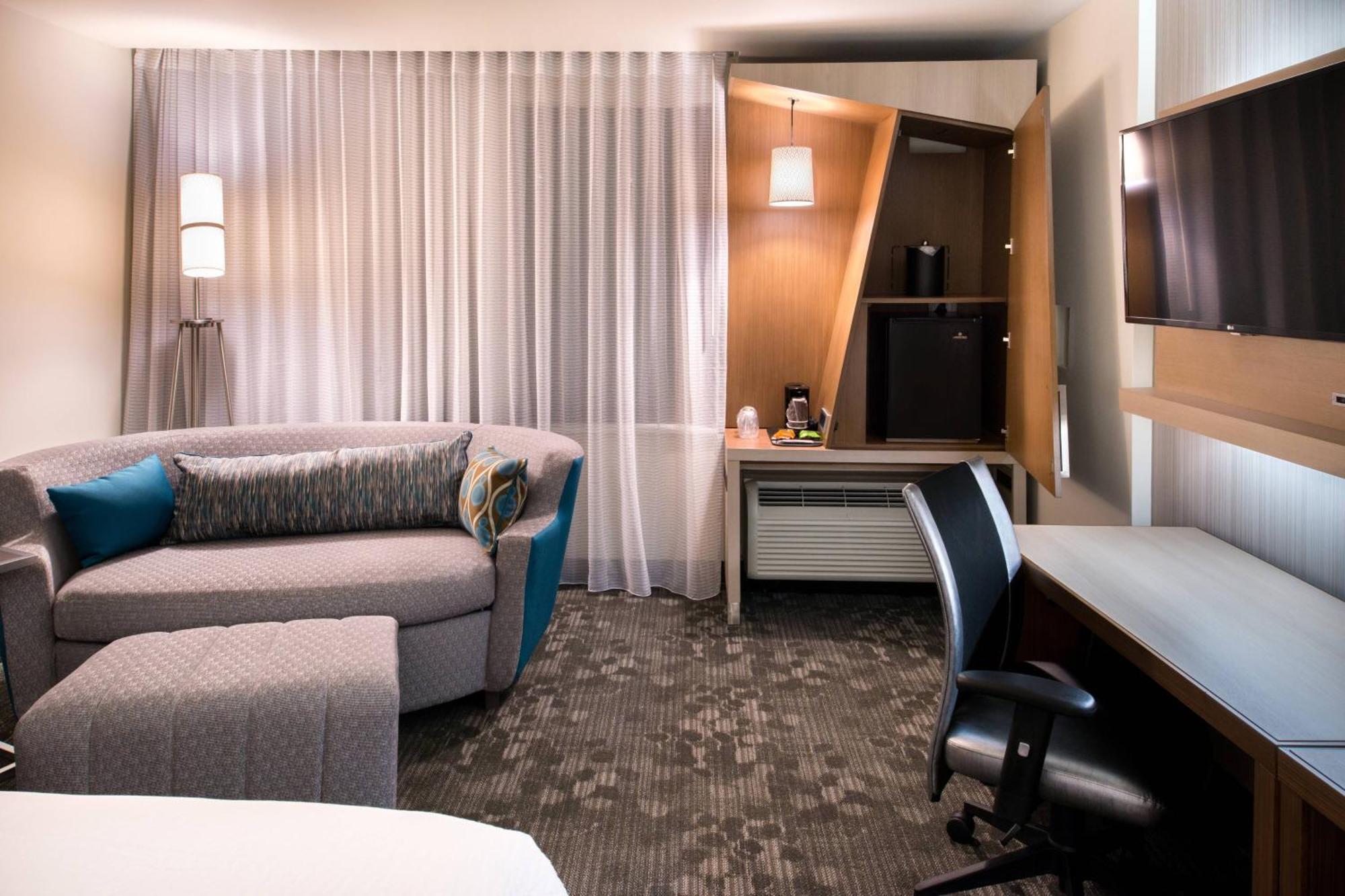 Courtyard By Marriott Jacksonville Exteriér fotografie