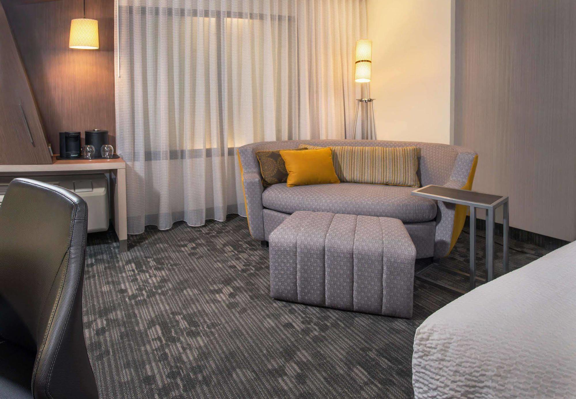Courtyard By Marriott Jacksonville Exteriér fotografie